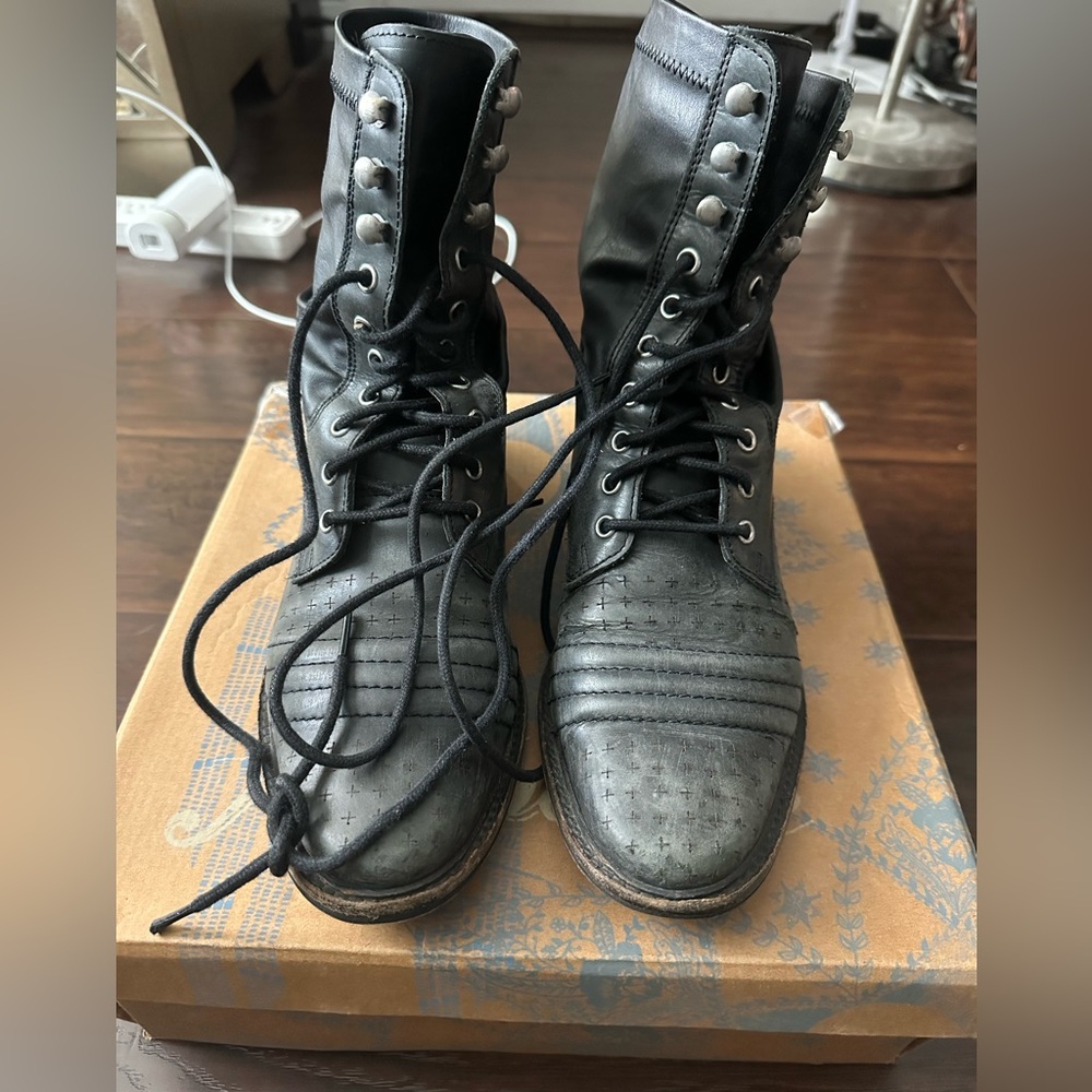 Vintage black Free People boots 👢